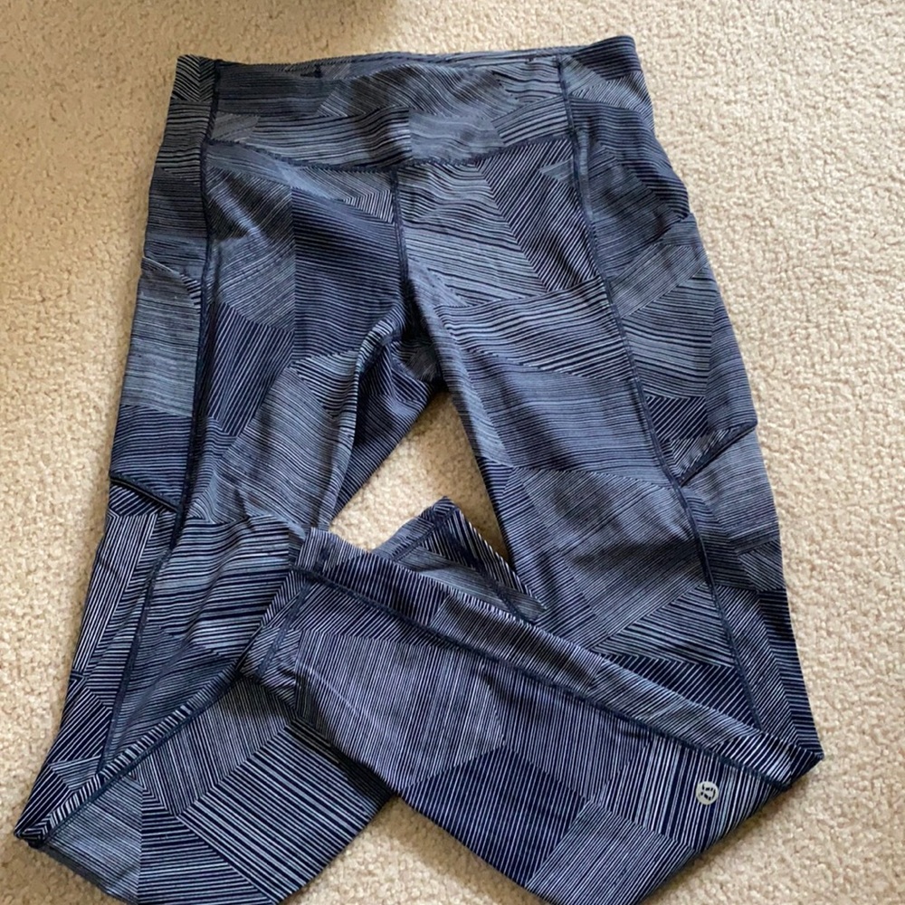 Blue stripe lululemon leggings.
